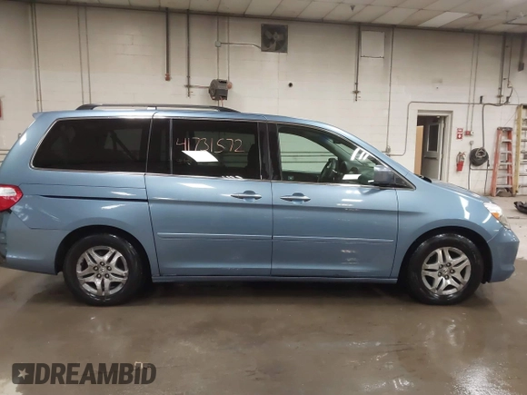 2006 Honda Odyssey EX with VIN 5FNRL38466B123206, listed as a IAAI auction lot 41731572 with 110,792 mi miles. Bid and sale history available at carsss.com. Image 13.