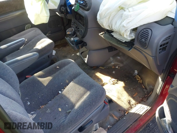 1999 Dodge Caravan z VIN 1B4GP45G7XB554879, wystawiony jako IAAI lot #41644242 z przebiegiem Nie podano mil oraz . Historia ofert i sprzedaży dostępna na DreamBid. Obrazek 5.