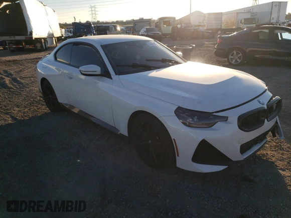 2022 BMW 2 Series 230i with VIN 3MW23CM00N8C47959, listed as a Copart auction lot 38638673 with 0 mi miles. Bid and sale history available at carsss.com. Image 4.
