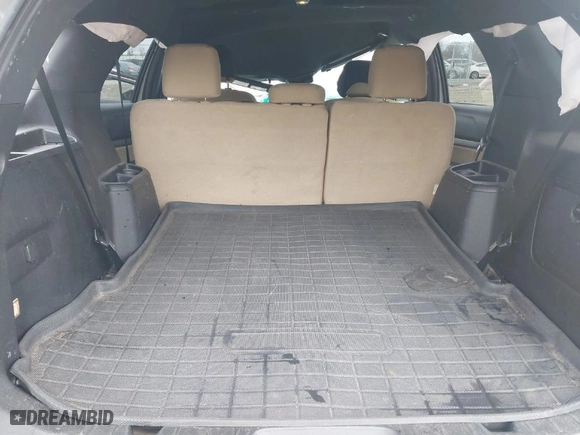 2017 Ford Explorer with VIN 1FM5K7B83HGA84194, listed as a IAAI auction lot 41222950 with 102,927 mi miles. Bid and sale history available at carsss.com. Image 13.