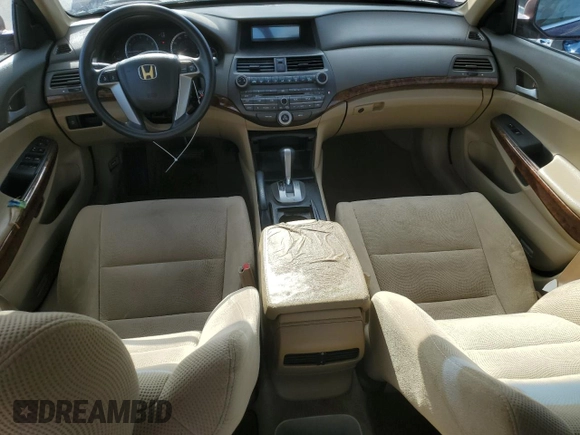 2010 Honda Accord EX z VIN 1HGCP2F72AA003813, wystawiony jako Copart lot #60043505 z przebiegiem 111 774 mil mil oraz Czysty tytuł • Clean title. Historia ofert i sprzedaży dostępna na DreamBid. Obrazek 8.
