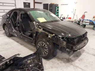 2021 Volkswagen Jetta S z VIN 3VWC57BU5MM042896, wystawiony jako IAAI lot #41754029 z przebiegiem 135 634 mil mil oraz . Historia ofert i sprzedaży dostępna na DreamBid. Obrazek 1.