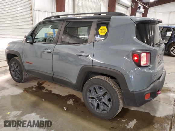 2018 Jeep Renegade Trailhawk z VIN ZACCJBCB6JPH28257, wystawiony jako Copart lot #56351415 z przebiegiem 134 598 mil mil oraz Szkoda całkowita • Salvage title. Historia ofert i sprzedaży dostępna na DreamBid. Obrazek 2.