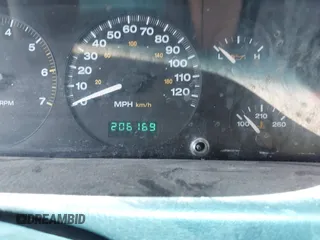 2004 Jeep Grand Cherokee Laredo с VIN 1J4GW48S94C121683, выставлен на аукционе IAAI как лот 42474830 с пробегом 206 169 миль миль и . История ставок и продаж доступна на DreamBid. Изображение 7.