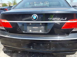 2008 BMW 7 Series 750Li with VIN WBAHN83518DT82406, listed as a IAAI auction lot 42037591 with 144,624 mi miles and . Bid and sale history available at carsss.com. Image 12.