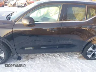2024 Volvo XC40 Plus Bright Theme with VIN YV4L12UE3R2252433, listed as a IAAI auction lot 41322400 with 23 mi miles. Bid and sale history available at carsss.com. Image 14.