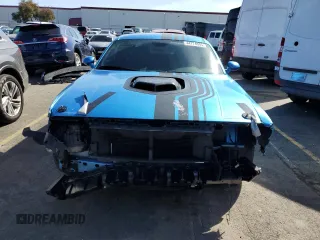 2019 Dodge Challenger R/T Scat Pack Widebody z VIN 2C3CDZFJ8KH521928, wystawiony jako Copart lot #44774595 z przebiegiem 61 755 mil mil oraz Szkoda całkowita • Salvage title. Historia ofert i sprzedaży dostępna na DreamBid. Obrazek 5.