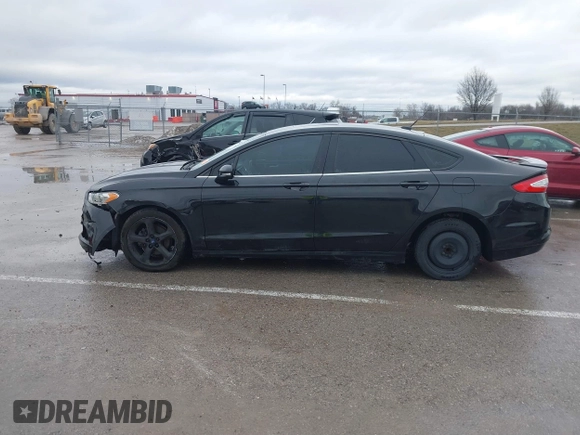 2013 Ford Fusion SE with VIN 3FA6P0HR0DR149724, listed as a IAAI auction lot 41475766 with 132,867 mi miles. Bid and sale history available at carsss.com. Image 15.