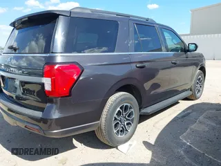 2024 Ford Expedition XLT with VIN 1FMJU1J82REA54818, listed as a IAAI auction lot 42785765 with 33,983 mi miles and . Bid and sale history available at DreamBid. Image 4.