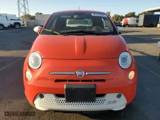 2015 FIAT 500e with VIN 3C3CFFGE8FT503243, listed as a Copart auction lot 80165404 with 69,114 mi miles and Clean Title. Bid and sale history available at carsss.com. Image 5.