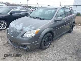 2008 Pontiac Vibe with VIN 5Y2SL658X8Z422933, listed as a IAAI auction lot 41757711 with 299,999 mi miles. Bid and sale history available at carsss.com. Image 2.