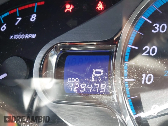 2011 Toyota Sienna XLE AAS with VIN 5TDYK3DC5BS039959, listed as a IAAI auction lot 41803881 with 129,479 mi miles. Bid and sale history available at carsss.com. Image 16.