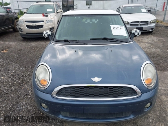 2010 MINI Hardtop with VIN WMWMF3C5XATZ26122, listed as a IAAI auction lot 42377547 with 198,506 mi miles and . Bid and sale history available at DreamBid. Image 6.