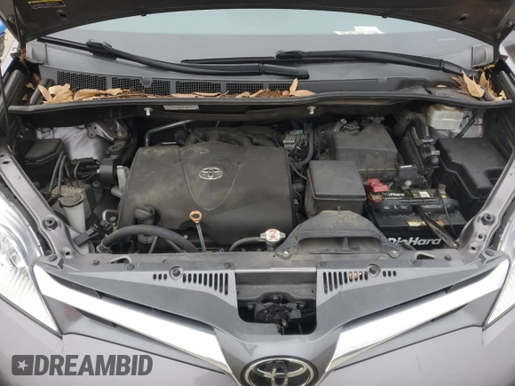2018 Toyota Sienna XLE Auto Access Seat with VIN 5TDYZ3DC3JS948891, listed as a Copart auction lot 48417705 with 36,318 mi miles and Salvage Title. Bid and sale history available at carsss.com. Image 12.
