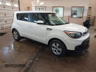 2018 Kia Soul with VIN KNDJN2A26J7605540, listed as a IAAI auction lot 41664678 with 96,351 mi miles. Bid and sale history available at carsss.com. Image 1.