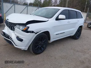 2018 Jeep Grand Cherokee Laredo E with VIN 1C4RJEAG6JC339813, listed as a IAAI auction lot 41239612 with 109,443 mi miles. Bid and sale history available at carsss.com. Image 17.