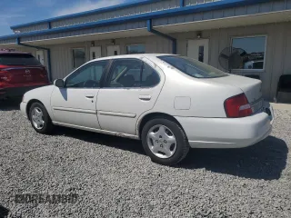 2000 Nissan Altima XE z VIN 1N4DL01D7YC190776, wystawiony jako Copart lot #53376635 z przebiegiem 211 582 mil mil oraz Szkoda całkowita • Salvage title. Historia ofert i sprzedaży dostępna na DreamBid. Obrazek 2.