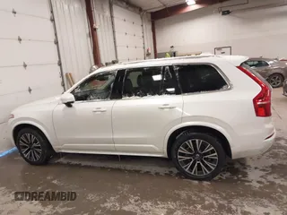 2022 Volvo XC90 Momentum with VIN YV4102PK0N1801551, listed as a IAAI auction lot 41296538 with 35,710 mi miles and . Bid and sale history available at DreamBid. Image 14.