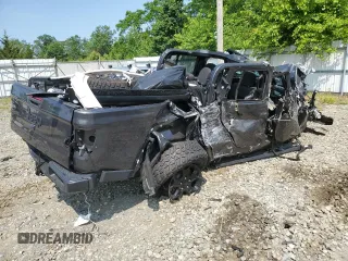 2023 Jeep Gladiator Sport S z VIN 1C6HJTAGXPL573758, wystawiony jako Copart lot #56635955 z przebiegiem Nie podano mil oraz Szkoda całkowita • Salvage title. Historia ofert i sprzedaży dostępna na DreamBid. Obrazek 3.