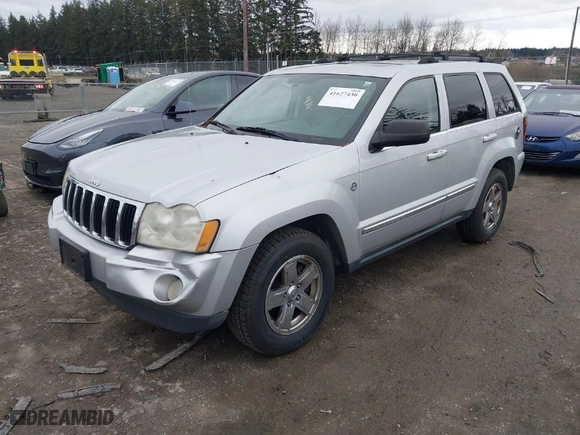 2005 Jeep Grand Cherokee Limited with VIN 1J4HR58285C638752, listed as a IAAI auction lot 41627430 with NaN miles. Bid and sale history available at carsss.com. Image 2.