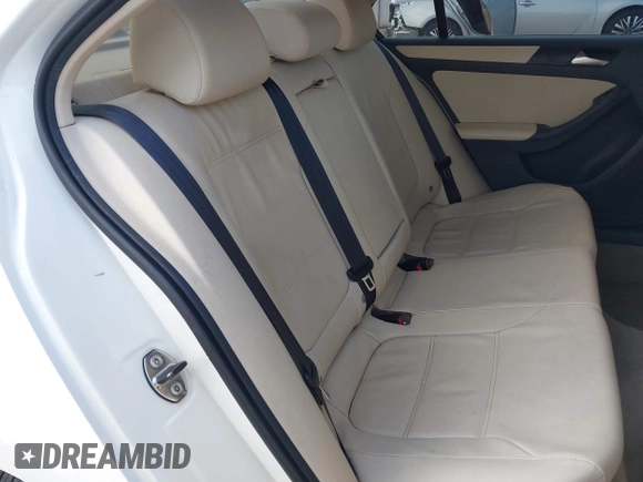2011 Volkswagen Jetta SE with VIN 3VWDX7AJ5BM321946, listed as a IAAI auction lot 42178181 with 149,945 mi miles and . Bid and sale history available at DreamBid. Image 8.