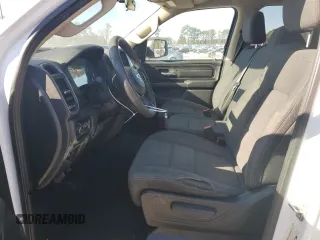 2019 Ram 1500 Tradesman z VIN 1C6RRECT3KN628017, wystawiony jako Copart lot #43822645 z przebiegiem 133 384 mil mil oraz Szkoda całkowita • Salvage title. Historia ofert i sprzedaży dostępna na DreamBid. Obrazek 7.