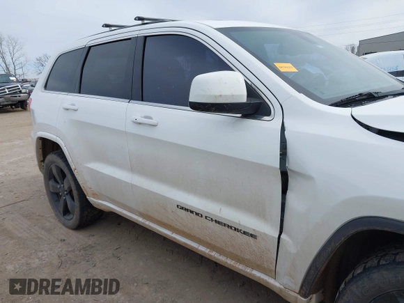 2015 Jeep Grand Cherokee Laredo with VIN 1C4RJFAG4FC631179, listed as a IAAI auction lot 41744865 with 184,872 mi miles. Bid and sale history available at carsss.com. Image 14.