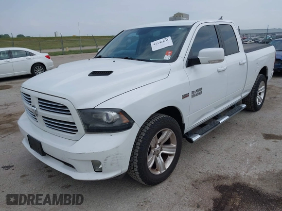 2013 Ram 1500 Sport z VIN 1C6RR7HT5DS540997, wystawiony jako IAAI lot #42142831 z przebiegiem 135 632 mil mil oraz . Historia ofert i sprzedaży dostępna na DreamBid. Obrazek 17.