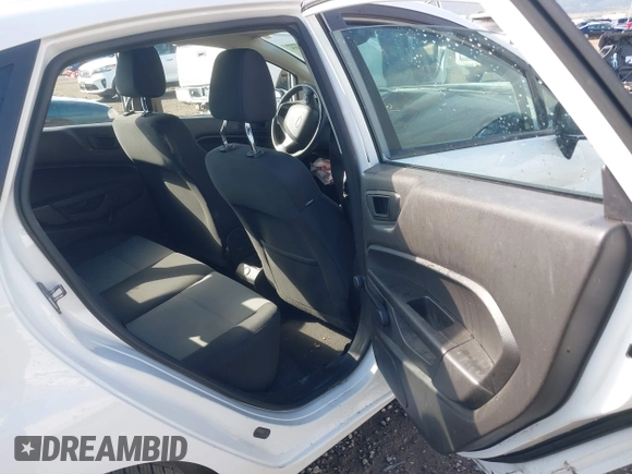 2018 Ford Fiesta S z VIN 3FADP4AJ2JM136775, wystawiony jako IAAI lot #42136725 z przebiegiem 47 072 mil mil oraz . Historia ofert i sprzedaży dostępna na DreamBid. Obrazek 8.