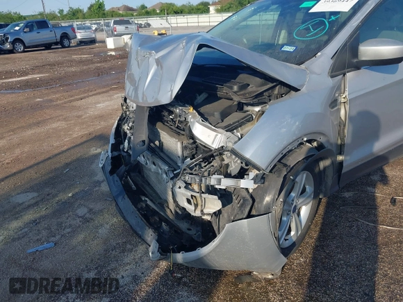 2016 Ford Escape SE with VIN 1FMCU0GX6GUC41452, listed as a IAAI auction lot 39369447 with 235,434 mi miles and . Bid and sale history available at carsss.com. Image 16.