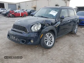 2013 MINI Countryman S with VIN WMWZC3C59DWP24390, listed as a IAAI auction lot 42038509 with 134,903 mi miles and . Bid and sale history available at DreamBid. Image 18.