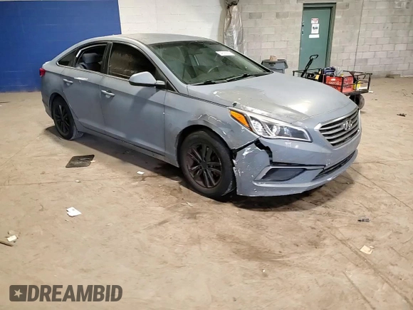 2017 Hyundai Sonata 2.4L z VIN 5NPE24AF4HH492833, wystawiony jako Copart lot #54336935 z przebiegiem 123 151 mil mil oraz Szkoda całkowita • Salvage title. Historia ofert i sprzedaży dostępna na DreamBid. Obrazek 14.