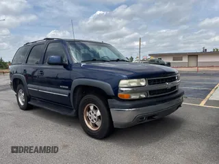 2002 Chevrolet Tahoe LS z VIN 1GNEC13Z92R180341, wystawiony jako Copart lot #59126715 z przebiegiem Nie podano mil oraz Czysty tytuł • Clean title. Historia ofert i sprzedaży dostępna na DreamBid. Obrazek 1.