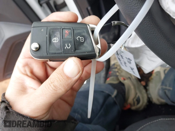 2021 Volkswagen Tiguan S z VIN 3VV1B7AX6MM077365, wystawiony jako IAAI lot #41762764 z przebiegiem 46 338 mil mil oraz . Historia ofert i sprzedaży dostępna na DreamBid. Obrazek 11.