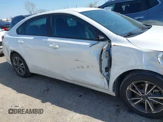2022 Kia Forte LXS z VIN 3KPF24AD1NE479654, wystawiony jako IAAI lot #41950997 z przebiegiem 71 168 mil mil oraz . Historia ofert i sprzedaży dostępna na DreamBid. Obrazek 13.