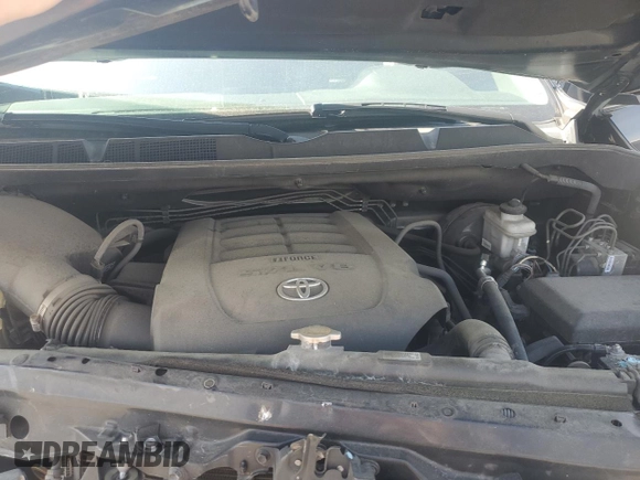 2017 Toyota Tundra Platinum z VIN 5TFAY5F18HX652085, wystawiony jako Copart lot #50601245 z przebiegiem 67 670 mil mil oraz Szkoda całkowita • Salvage title. Historia ofert i sprzedaży dostępna na DreamBid. Obrazek 12.