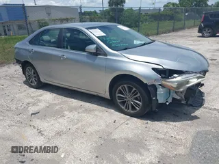 2015 Toyota Camry XLE z VIN 4T1BF1FK9FU040984, wystawiony jako IAAI lot #42464681 z przebiegiem 109 938 mil mil oraz . Historia ofert i sprzedaży dostępna na DreamBid. Obrazek 1.
