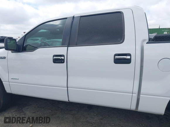 2013 Ford F-150 XL with VIN 1FTFW1ET9DKE31951, listed as a IAAI auction lot 41918223 with 235,469 mi miles. Bid and sale history available at carsss.com. Image 15.