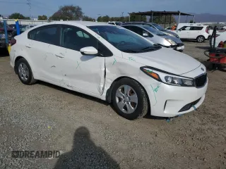 2018 Kia Forte LX with VIN 3KPFL4A71JE181719, listed as a Copart auction lot 44940655 with 96,982 mi miles and Salvage Title. Bid and sale history available at carsss.com. Image 4.