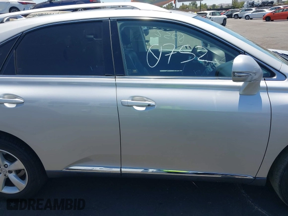 2010 Lexus RX 350 z VIN JTJZK1BA1A2001710, wystawiony jako IAAI lot #42620752 z przebiegiem 138 630 mil mil oraz . Historia ofert i sprzedaży dostępna na DreamBid. Obrazek 13.