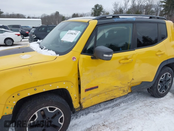 2015 Jeep Renegade Trailhawk with VIN ZACCJBCT9FPB95949, listed as a IAAI auction lot 41558291 with 60,682 mi miles and . Bid and sale history available at DreamBid. Image 6.