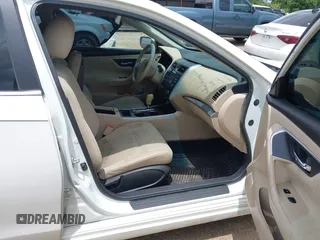 2015 Nissan Altima S z VIN 1N4AL3AP5FC212902, wystawiony jako IAAI lot #42265081 z przebiegiem 138 423 mil mil oraz . Historia ofert i sprzedaży dostępna na DreamBid. Obrazek 5.