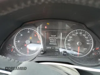 2014 Audi Q5 Premium Plus z VIN WA1CMAFPXEA071360, wystawiony jako Copart lot #53976425 z przebiegiem 249 726 mil mil oraz Szkoda całkowita • Salvage title. Historia ofert i sprzedaży dostępna na DreamBid. Obrazek 9.