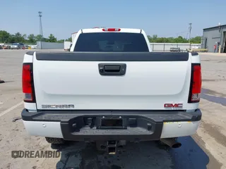 2011 GMC Sierra 2500HD Denali with VIN 1GT125CG9BF175853, listed as a IAAI auction lot 42487600 with 125,950 mi miles and . Bid and sale history available at DreamBid. Image 16.