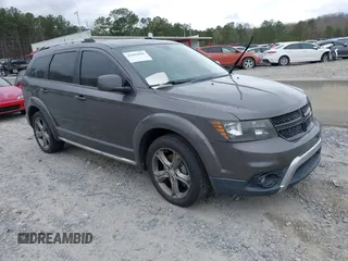 2016 Dodge Journey Crossroad z VIN 3C4PDCGB0GT212132, wystawiony jako IAAI lot #41842696 z przebiegiem 126 675 mil mil oraz . Historia ofert i sprzedaży dostępna na DreamBid. Obrazek 1.