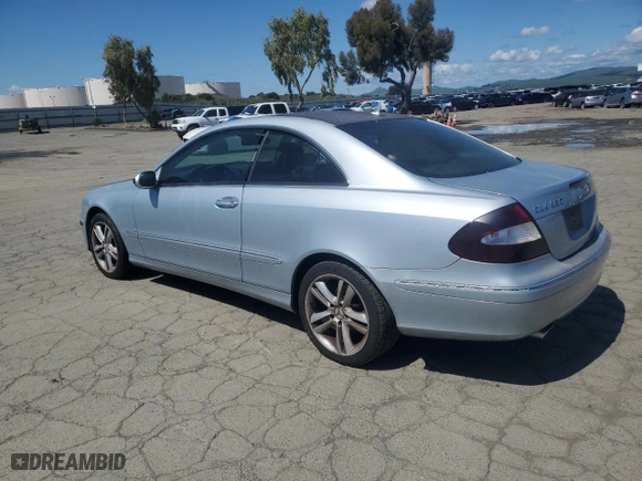 2007 Mercedes-Benz CLK-Class 3.5L with VIN WDBTJ56H37F213230, listed as a Copart auction lot 51383705 with 172,498 mi miles and Clean Title. Bid and sale history available at carsss.com. Image 2.