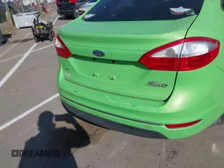 2015 Ford Fiesta SE с VIN 3FADP4BJ6FM205425, выставлен на аукционе IAAI как лот 42075564 с пробегом 141 794 миль миль и . История ставок и продаж доступна на DreamBid. Изображение 12.