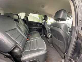 2017 Kia Sorento EX with VIN 5XYPH4A59HG202186, listed as a Copart auction lot 55899125 with 170,027 mi miles and Clean title. Bid and sale history available at DreamBid. Image 6.