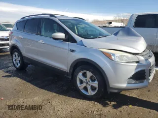 2013 Ford Escape SE z VIN 1FMCU9GX8DUD94480, wystawiony jako Copart lot #44066495 z przebiegiem 174 047 mil mil oraz Szkoda całkowita • Salvage title. Historia ofert i sprzedaży dostępna na DreamBid. Obrazek 4.