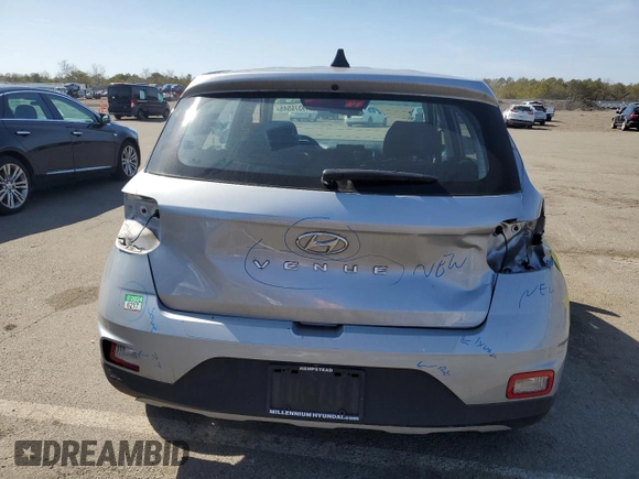 2022 Hyundai Venue SE with VIN KMHRB8A39NU151651, listed as a Copart auction lot 49376545 with 11,152 mi miles and Salvage Title. Bid and sale history available at DreamBid. Image 6.